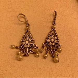 Evening earrings